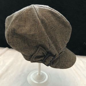 Nine West newsboy hat